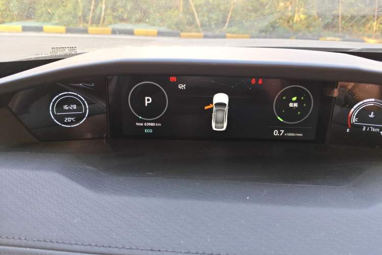 Used CHANGAN UNI-V 2022 1.5T Prestige Version
