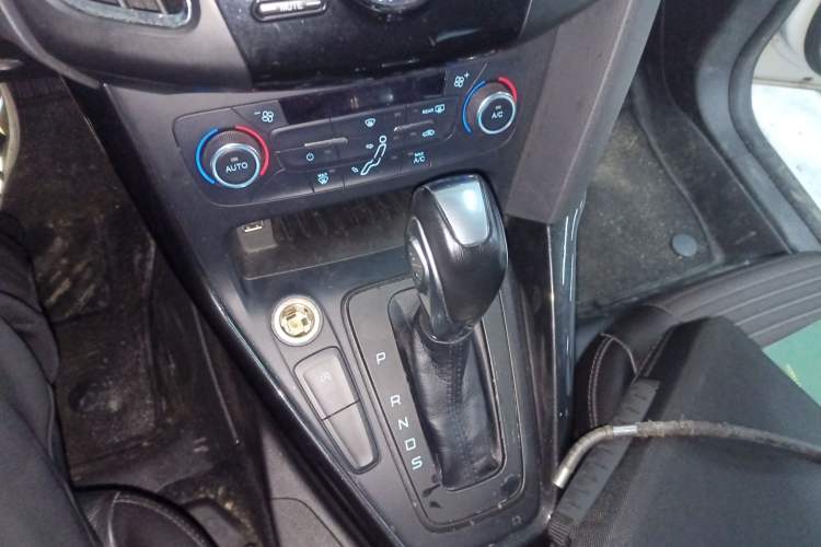 Used Ford Focus 2017 Sedan EcoBoost 125 Automatic Supreme Style SmartDrive Edition
