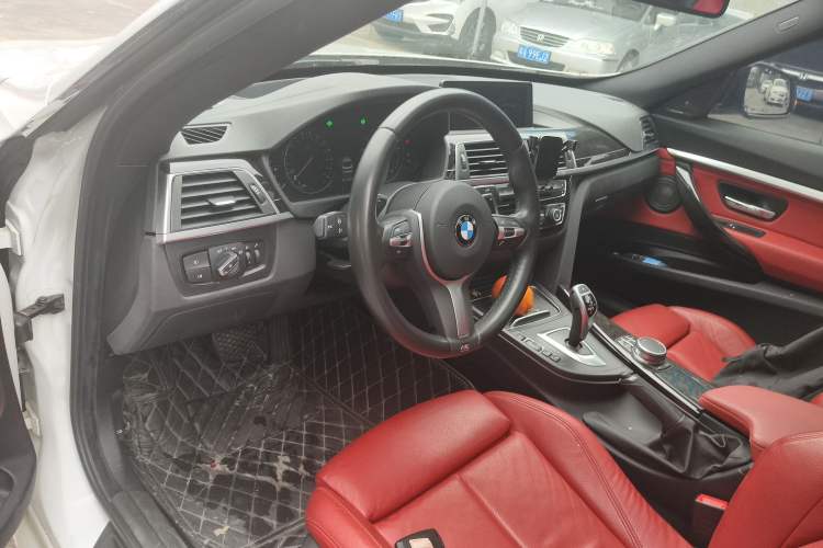 Used BMW 3 Series GT 2019 330i xDrive M Sport Night Edition Driver Seat