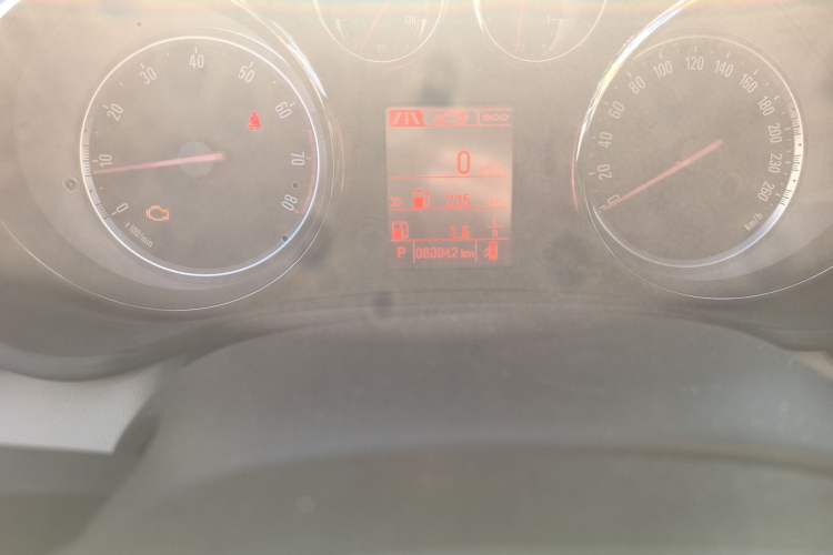 Used Opel Insignia 2013 2.0T Two-Wheel-Drive Luxury Version