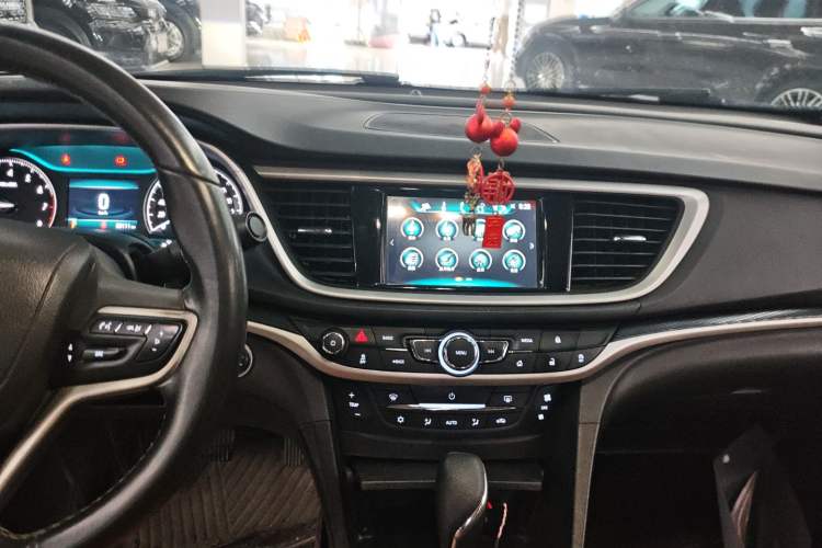 Used Buick GT 2019 18T Automatic Connected Flagship Version China V Standard Audio And AC Panel