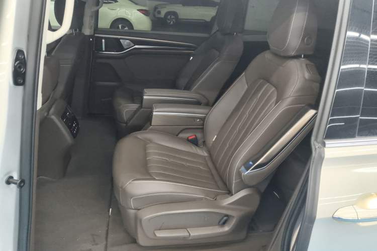 Used Volkswagen Viloran 2020 330TSI Luxury Edition