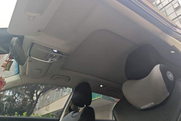 Used Geely Auto Emgrand X7 Sport 2020 1.8TD DCT ZhiZun PRO Headliner