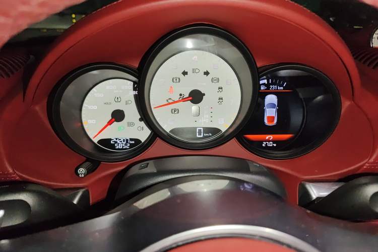 Used Porsche 718 2022 Cayman 2.0T Instrument Cluster