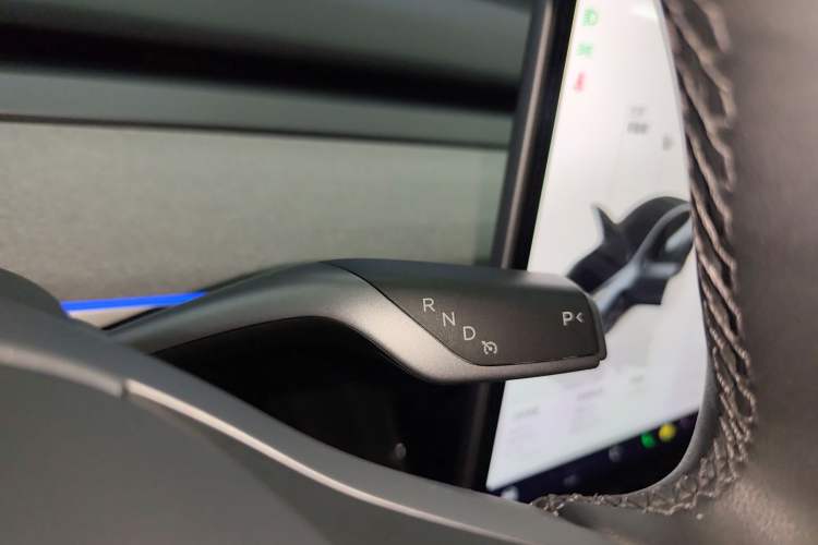 Used Tesla Model Y 2024 Rear-Wheel-Drive Version
