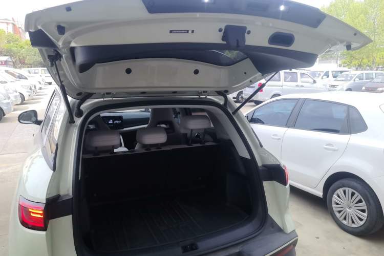 Used BYD Yuan UP 2025 Intelligent Driving Version 401 KM Dynamic Edition Trunk