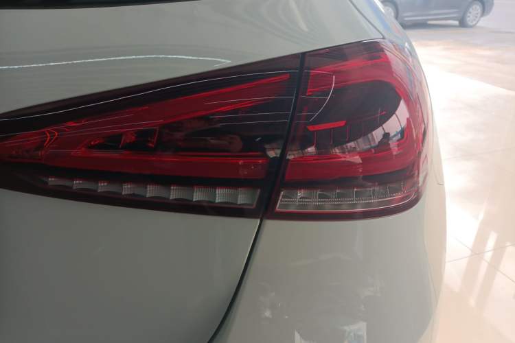 Used Mercedes-Benz A-Class 2022 A 200 Dynamic Edition Exterior 6