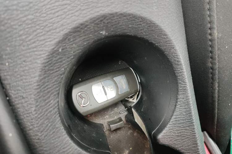 Used Mazda 3 Axela 2014 Sedan 1.5L Manual Comfort Model Vehicle Key