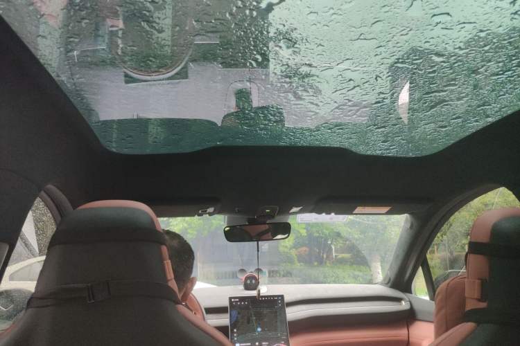 Used Nio EC7 2024 75 kWh Headliner