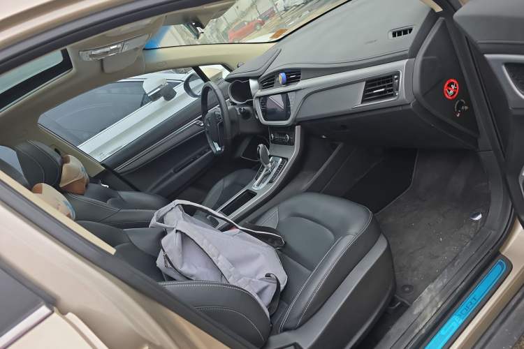 Used Geely Auto Emgrand GS 2018 Lingchao Edition 1.4T Automatic LingShang Smart Connectivity Model
