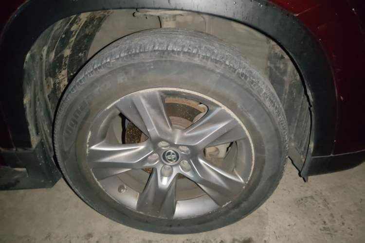 Used Toyota Highlander 2015 2.0T Two-Wheel Drive Luxury Edition 7 Seats
