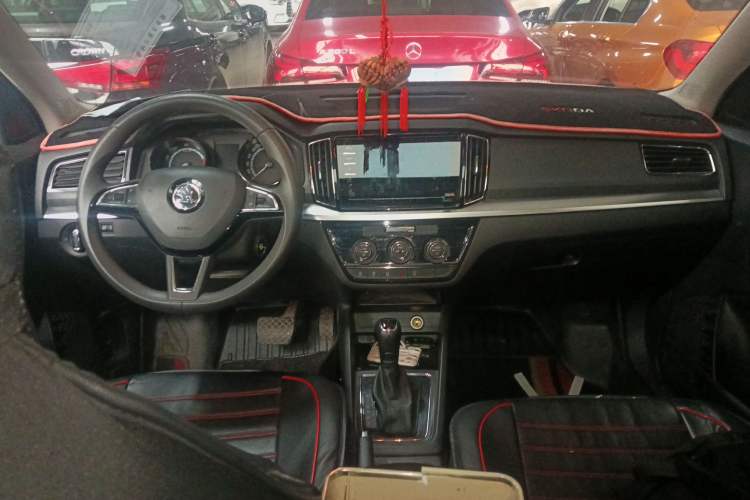 Used Skoda Kamiq 2020 1.5L Automatic Comfort Edition
