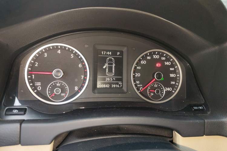 Used Volkswagen Tiguan 2010 1.8 TSI Automatic All-Wheel Drive Fashion Edition
