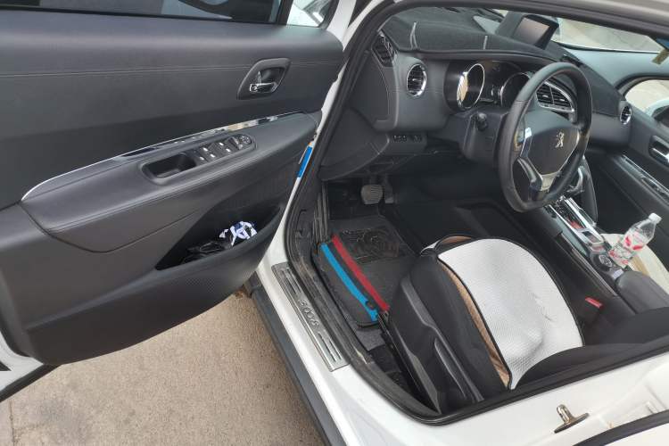 Used Peugeot 3008 2015 1.6THP Automatic Classic Edition Driver Seat