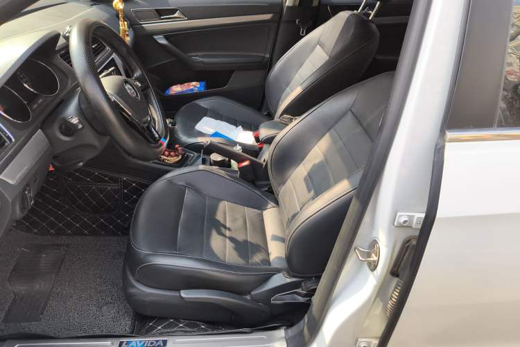 Used Volkswagen Lavida 2017 1.6L Manual Comfort Edition Left Front Seat