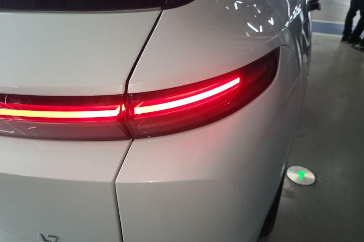 Used Li Auto L7 2025 Max Smart Refresh Edition Right Rear Taillight