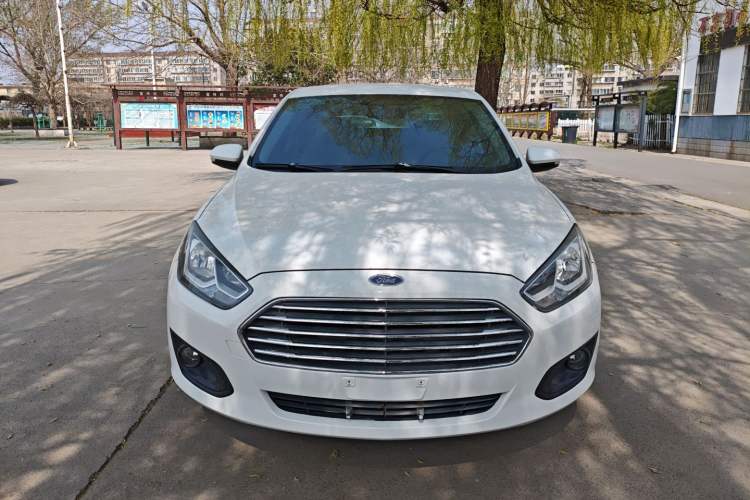 Used Ford Escort 2015 1.5L Manual Comfort Model