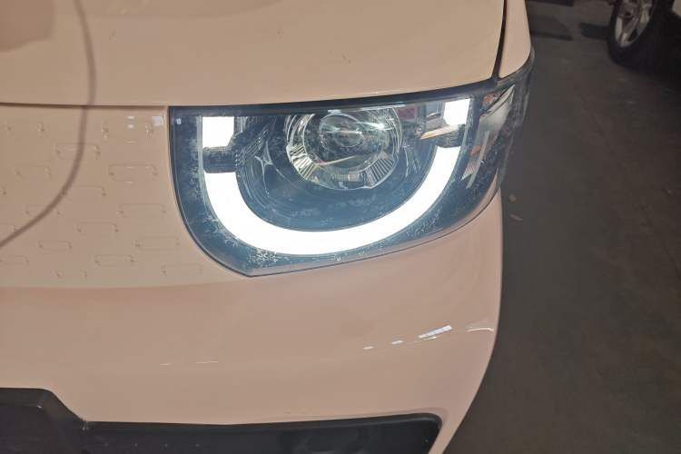 Used Chery QQ Ice Cream 2022 120km Conical Shape Lithium Iron Phosphate
