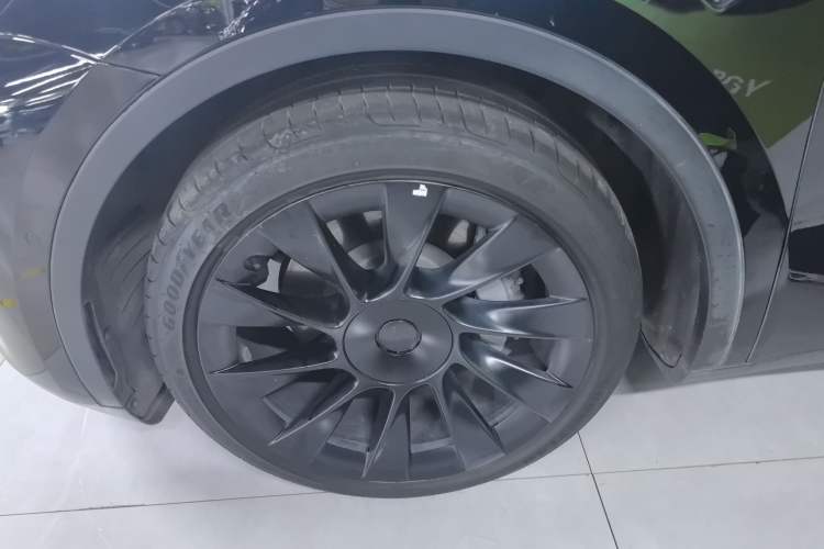 Used Tesla Model Y 2021 Standard Range Rear-Wheel Drive Version