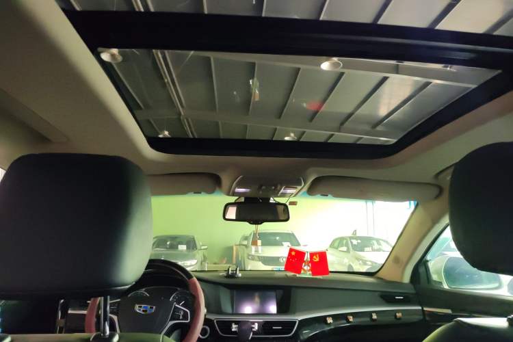 Used Geely Auto Emgrand GT 2015 1.8T Flagship Model Headliner