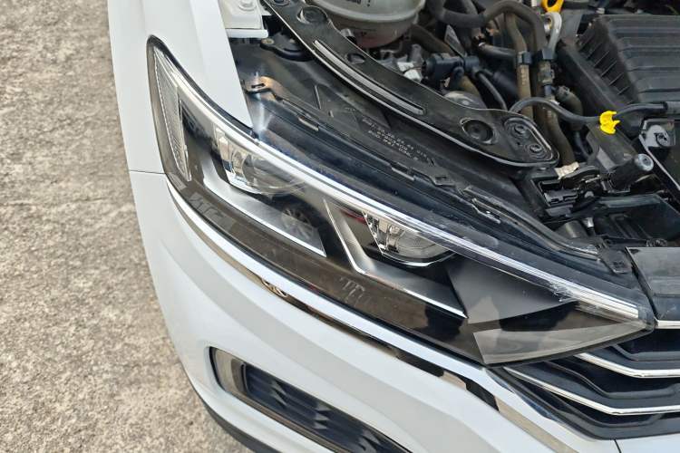 Used Volkswagen T-ROC 2021 280TSI DSG Two-Wheel Drive Elite Connect Edition
