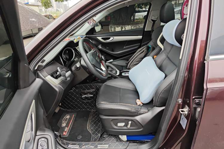 Used Zotye SR7 2016 1.5T CVT Cube Dream Edition China V Standard