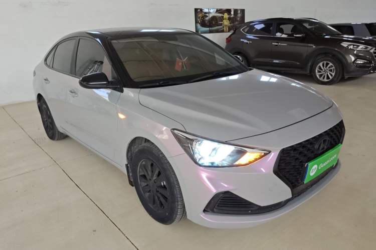 Used Hyundai Celesta 2020 1.6L Automatic GL Enjoyable Edition Front Right 45 Deg