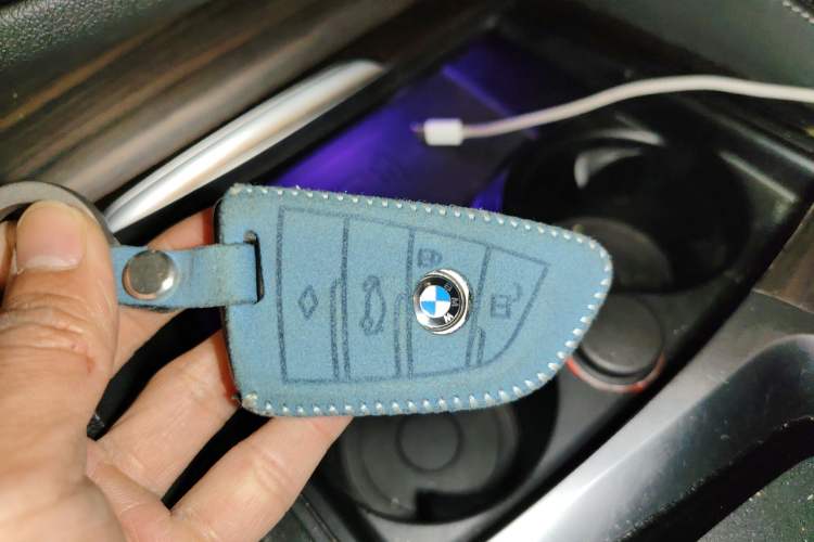 Used BMW 5 Series 2022 Restyled 530Li Leading Edition M Sport Package Vehicle Key