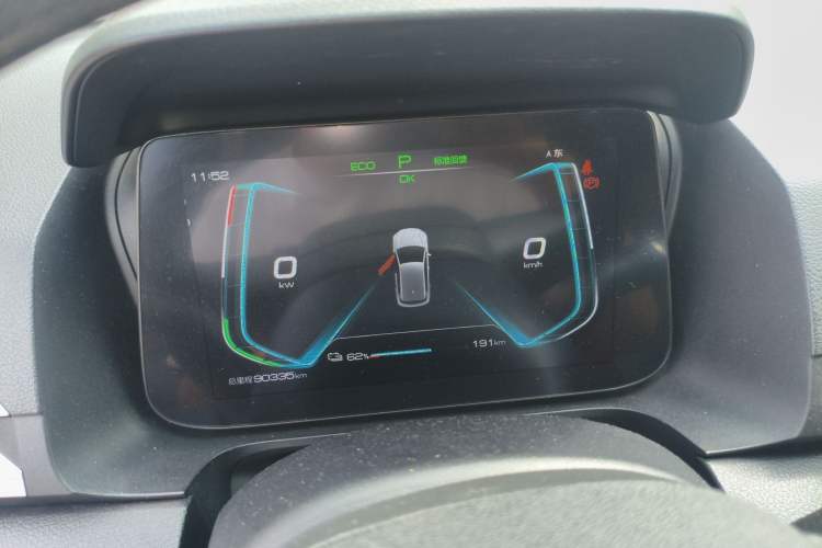 Used BYD e2 2019 Standard Range Model – Smart & Comfortable Version