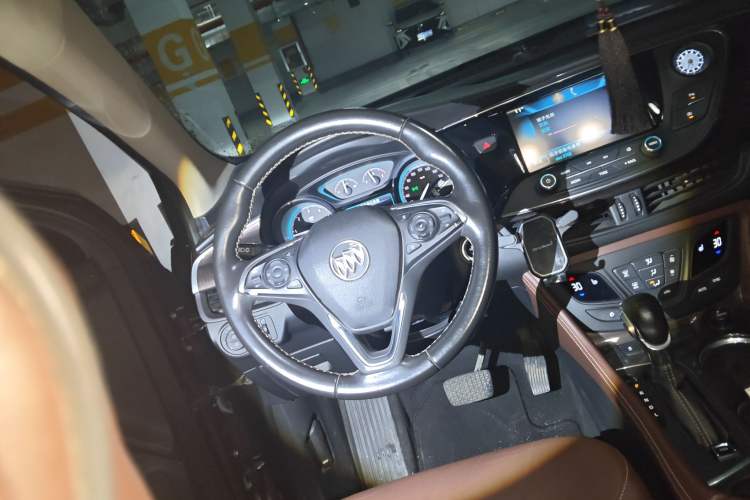 Used Buick Envision 2016 20T Two-Wheel-Drive Elite Model
