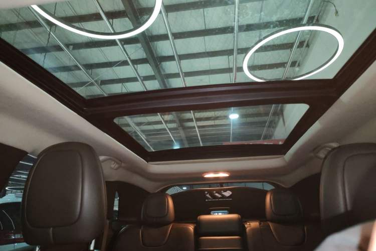 Used Jeep Cherokee 2016 2.0L Superior Edition
