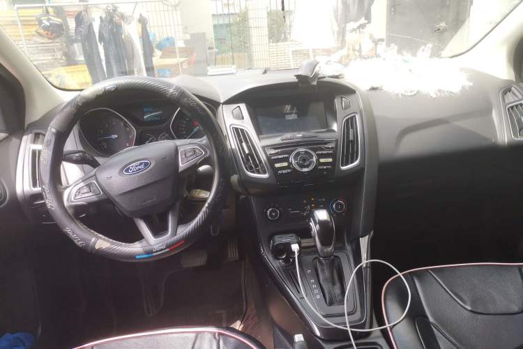 Used Ford Focus 2018 Sedan Classic 1.6L Automatic Trendy SmartDrive Edition