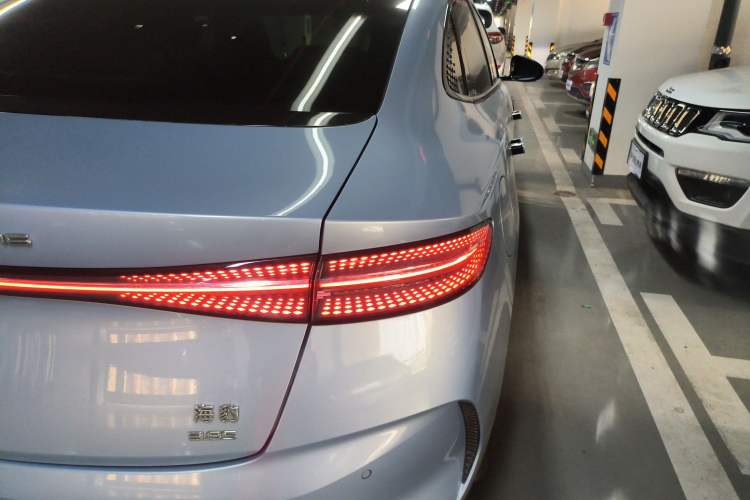 Used BYD Seal 2022 650 km All-Wheel-Drive Performance Version
