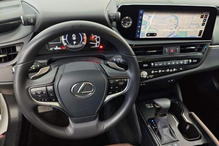 Used Lexus ES 2022 200 Excellence Edition
