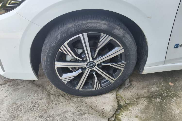 Used Nissan Sylphy 2023 Super Hybrid Electric Drive Super Smart Connectivity Plus Left Front Wheel Hub
