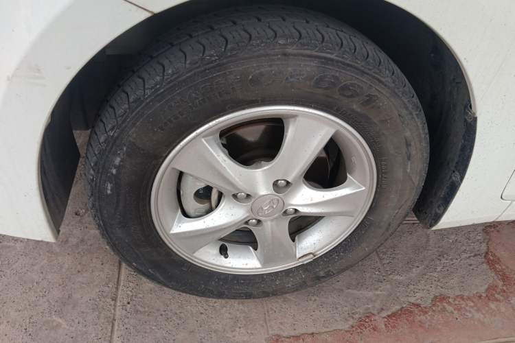 Used Hyundai Verna (older generation) 2016 1.4L Manual Smart GLS Trim
