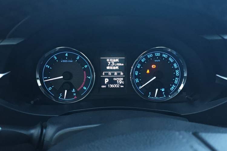 Used Toyota Corolla 2014 1.6L CVT GL-i Leather Edition Instrument Cluster