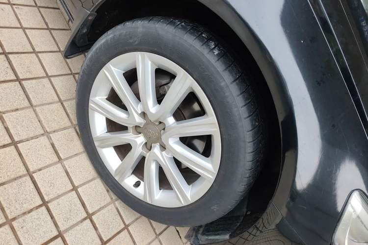 Used Audi A6L 2015 TFSI Millionth Anniversary Intelligent Model Right Front Wheel Hub