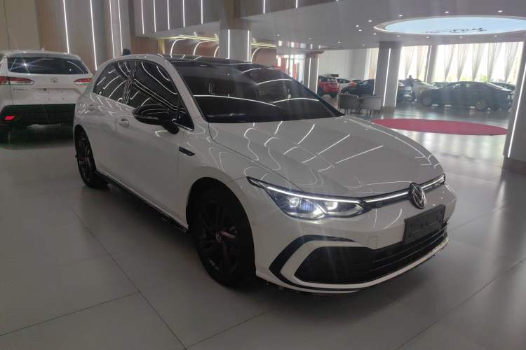 Used Volkswagen Golf 2023 Facelift 280TSI DSG R-Line Lite