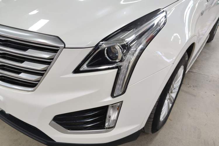 Used Cadillac XT5 2018 28E Four-Wheel Drive Tech Version
