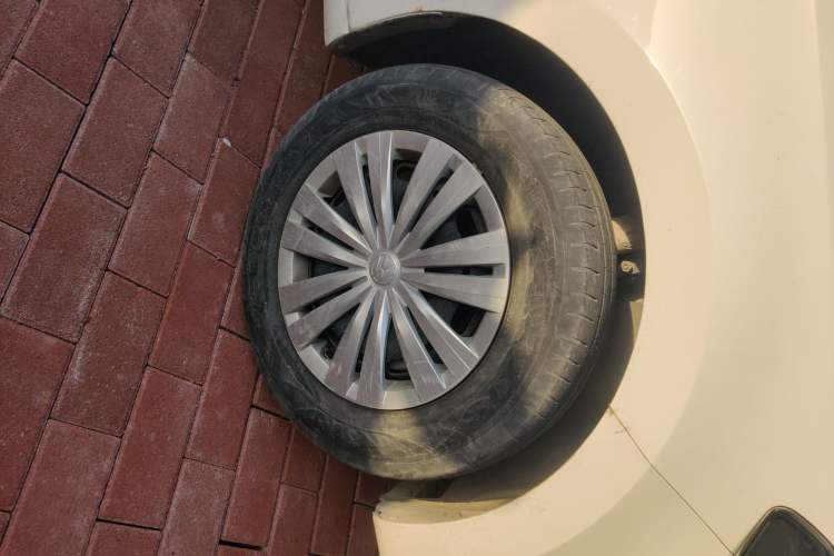 Used Volkswagen Santana 2021 1.5L Automatic Fashion Edition Right Front Wheel Hub