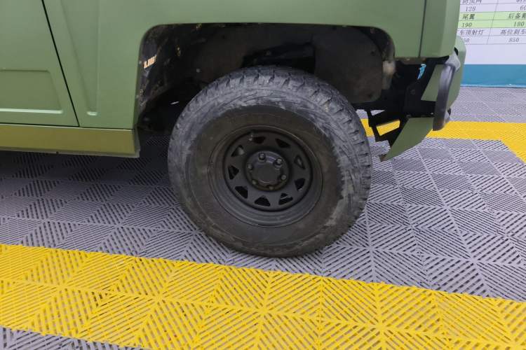 Used BAW Warrior 2021 2.4T Three-Door Four-Wheel Drive Short Wheelbase Gasoline Version China VI Emission Standard
