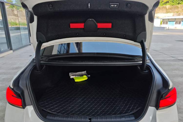 Used BMW 5 Series New Energy 2022 Restyled 535Le M Sport Package
