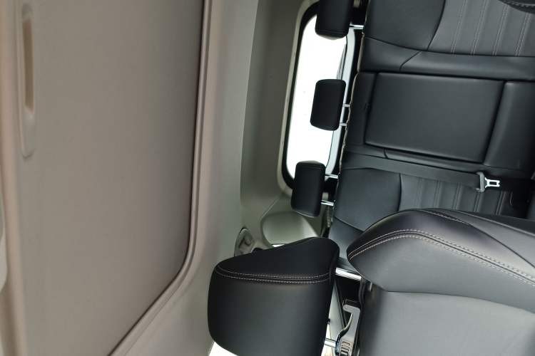 Used Toyota Wildlander 2022 Dual-Engine 2.5L E-CVT Two-Wheel Drive Luxury PLUS Edition