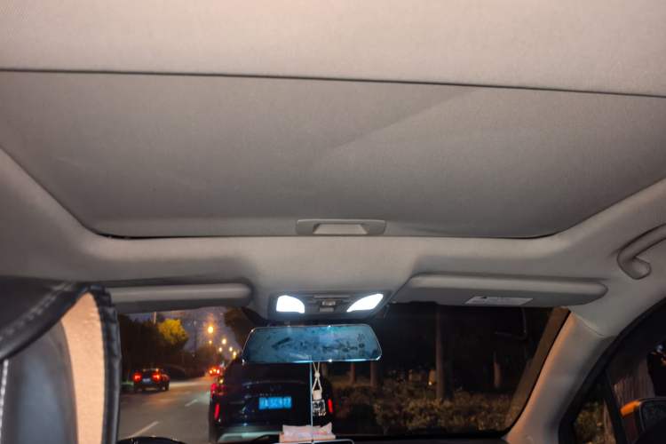 Used Dongfeng Aeolus AX5 2017 1.4T Automatic Fun Edition Headliner