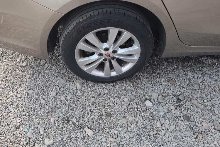 Used Roewe 360 2015 1.5L Automatic Luxury Edition