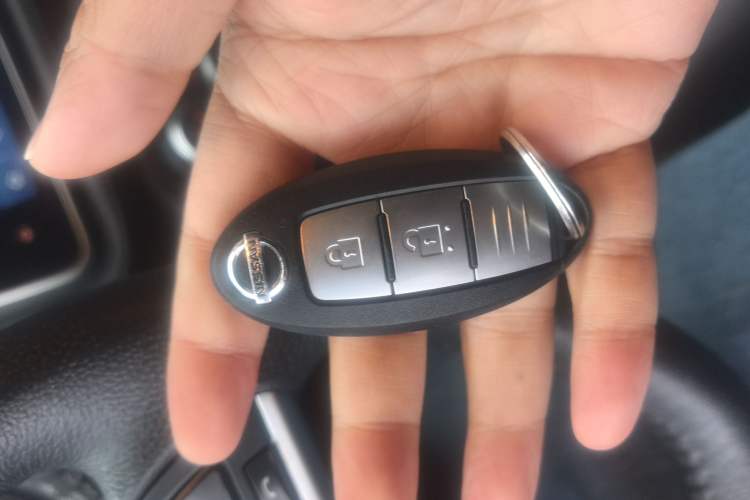 Used Nissan Kicks 2019 1.5L CVT Smart Connect Luxury Edition