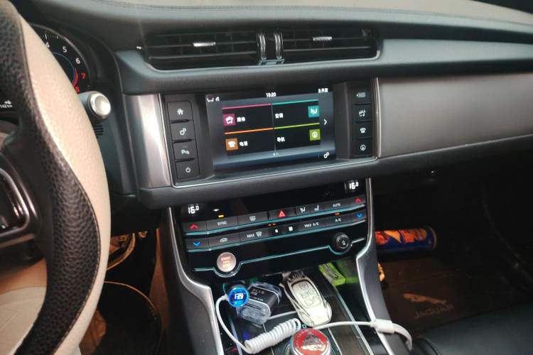 Used Jaguar XFL 2017 XFL 2.0T 200PS Windflower Edition