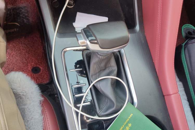 Used CHANGAN CS75 PLUS 2020 1.5T Automatic Luxury Version Gear Lever