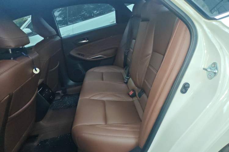 Used Toyota Avalon 2024 2.0L Ambition Edition
